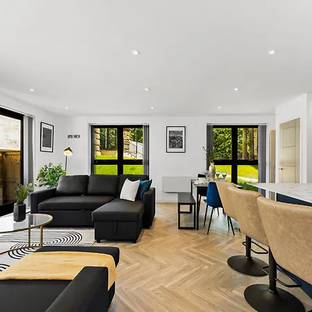 Stunning Spacious Leeds - Parking Apartamento