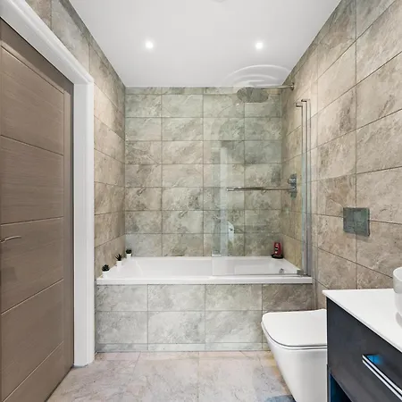 Apartamento Stunning Spacious Leeds - Parking *