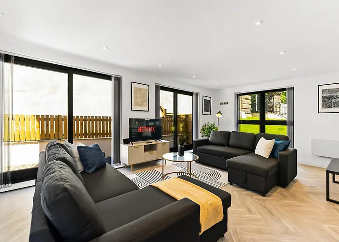 Stunning Spacious Leeds - Parking 公寓 *