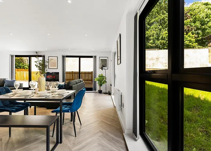 Stunning Spacious Leeds - Parking 公寓 *