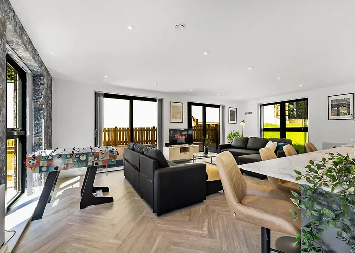 Stunning Spacious Leeds - Parking *